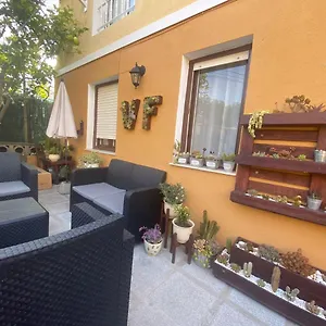 Bajo Con Terraza A 5 Min De La Playa Сasa de vacaciones